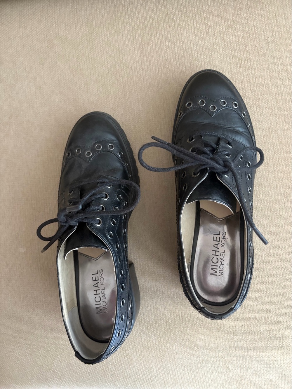 Michael Michael Kors Black Lace-Up Leather Grommet Oxfords Sz 6.5 M